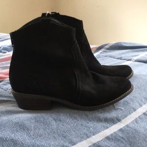 Black Boots